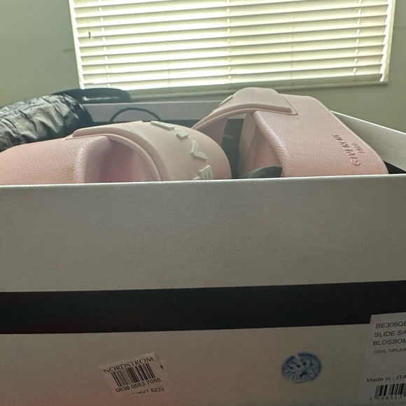 Givenchy Paris Platforms - Picture 4 of 7